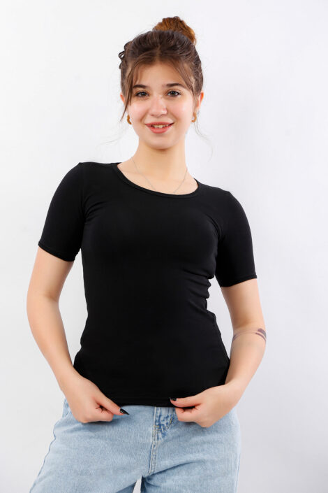 T-shirt i 95 % bomull och 5 % elastan